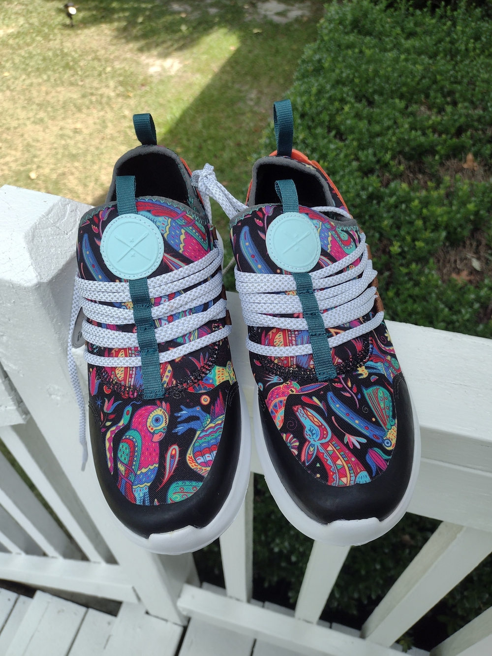 Inkkas Womens Colorful Paisley Slip-On Sneakers - Black Multi